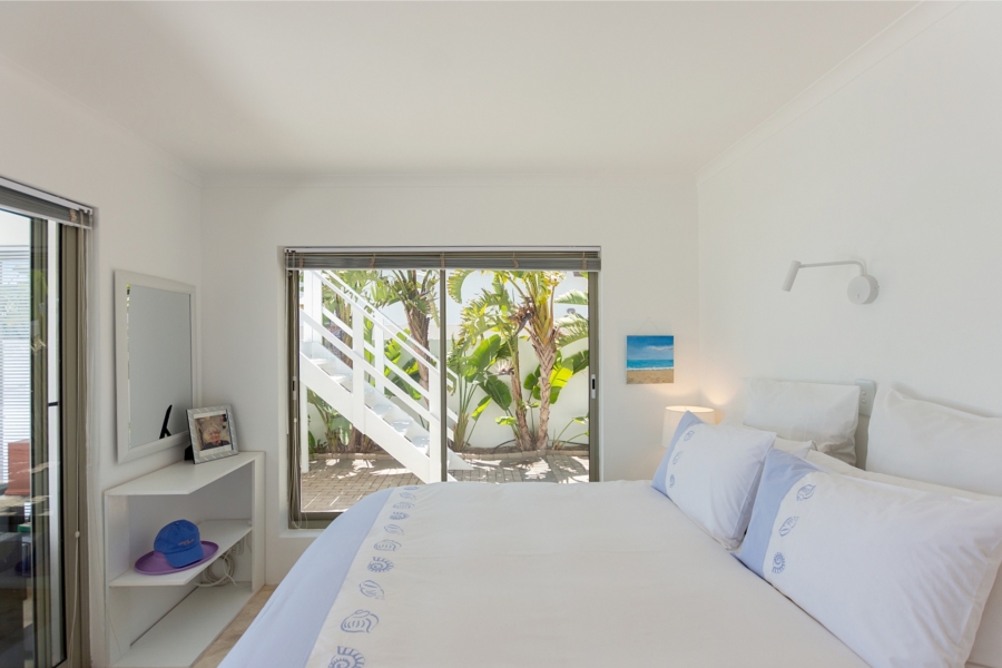 5 Bedroom Property for Sale in Golden Mile Western Cape